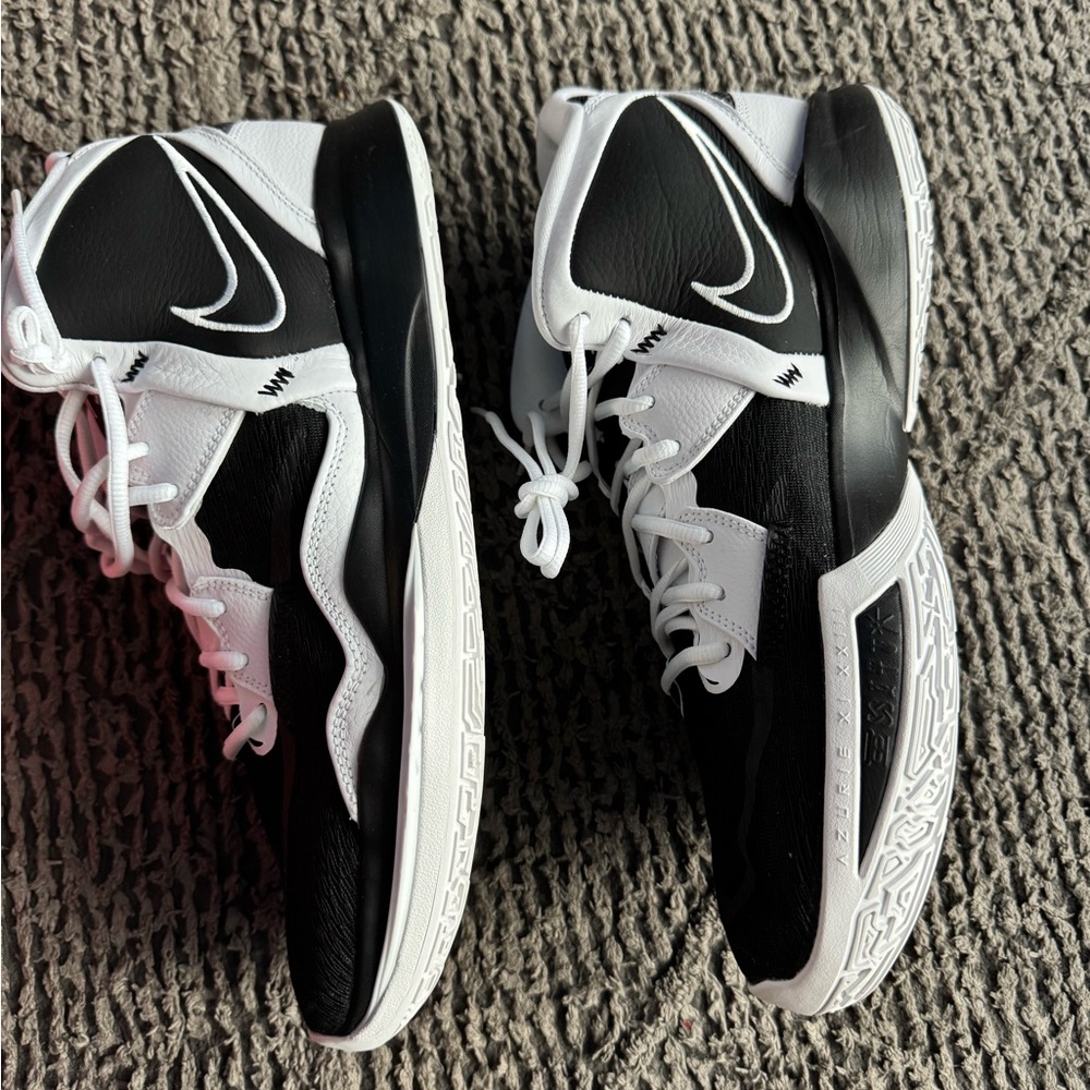 Nike Kyrie Infinity TB - Black and White Athletic Shoes